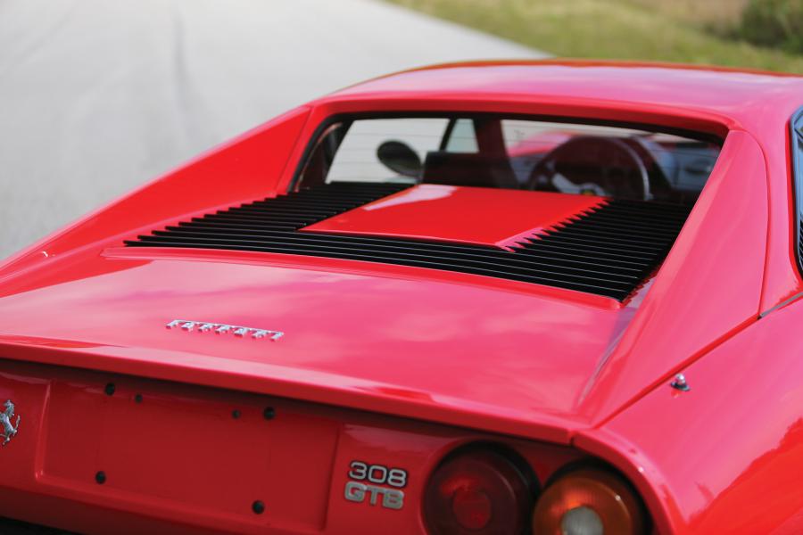 Детали экстерьера Ferrari 308 GTB Acciao 1978 года  (NA) (фото 28 из 34)